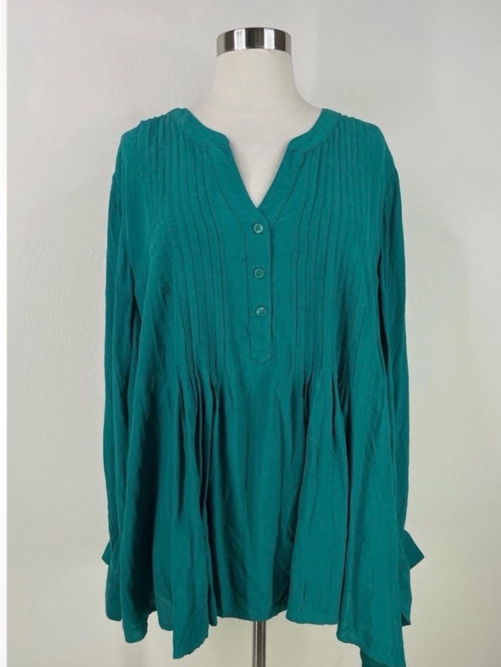 Terra & Sky Viscose Women’s Teal Pleated Button Front Tunic Top